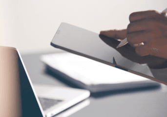 차량운행일지를 수기로 작성하느라 시간이 오래 걸려요